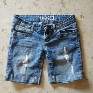 Rue 21 Bermuda shorts
